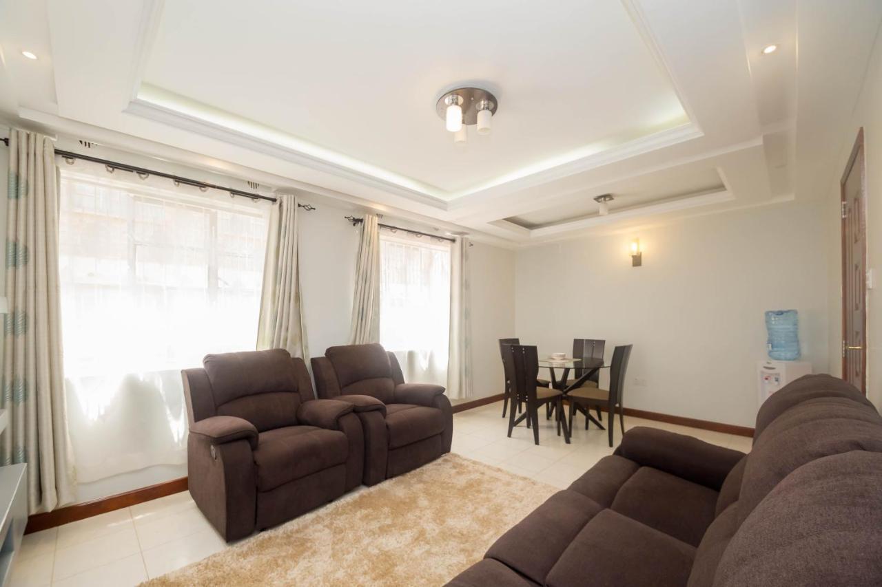 Esterina Suites Ναϊρόμπι Εξωτερικό φωτογραφία
